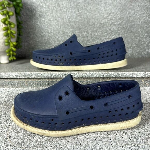 Native Slip On Outdoor Water Shoes Size 8 Toddler - Picture 2 of 5